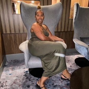 Meet your Posher, Latise